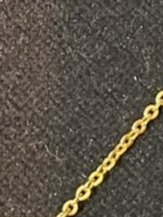 Jewelry - Gold necklace